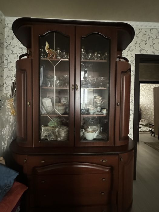 Шкаф и Диван продается