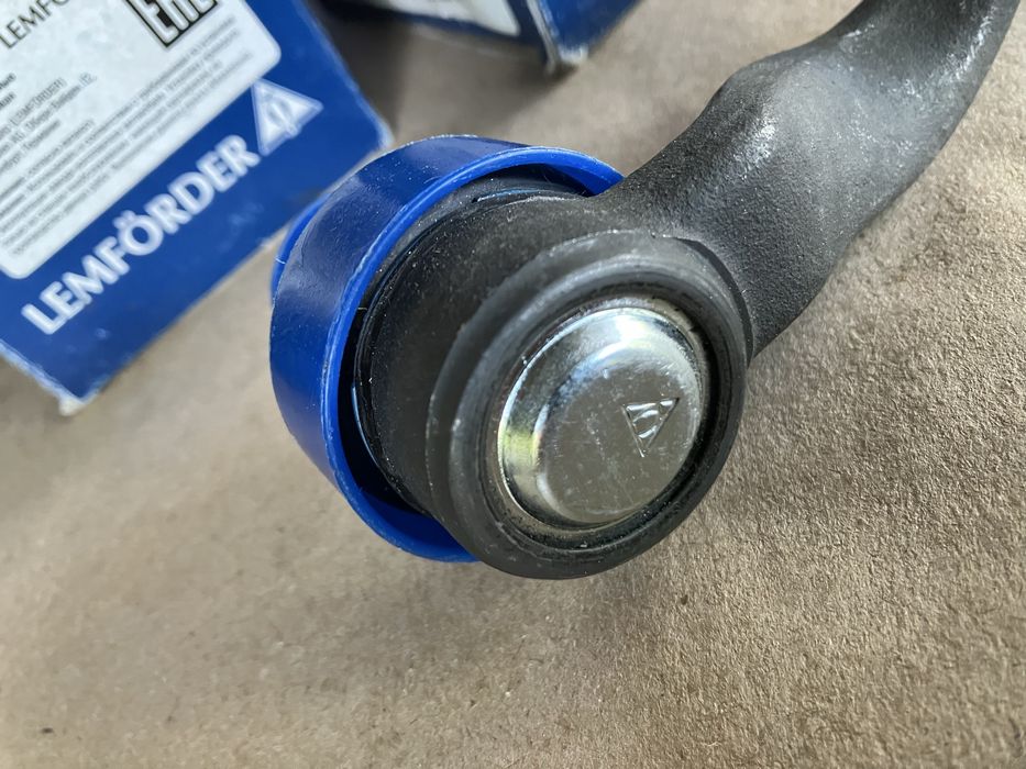 Новый рулевой наконечник на bmw e36