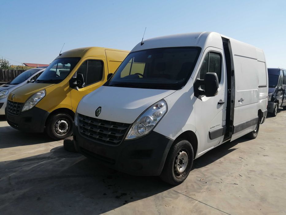 Dezmembram Renault Master