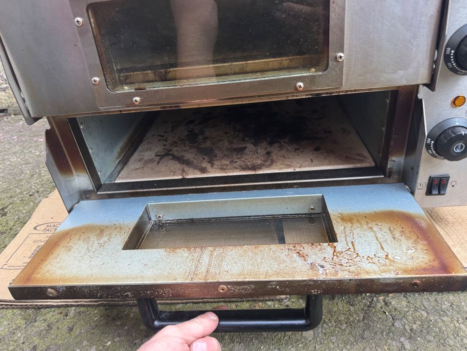 Професионална пица фурна 3000W – отлично състояние