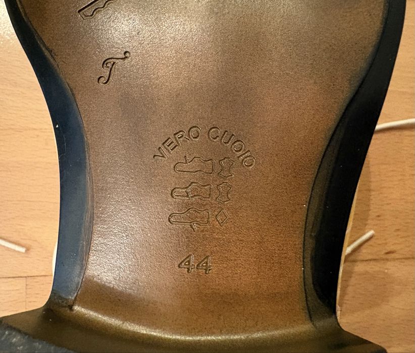 Vand pantofi piele pentru barbati, model deosebit Iedera, marime 44