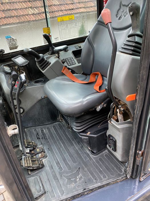 Miniexcavator Bobcat E45