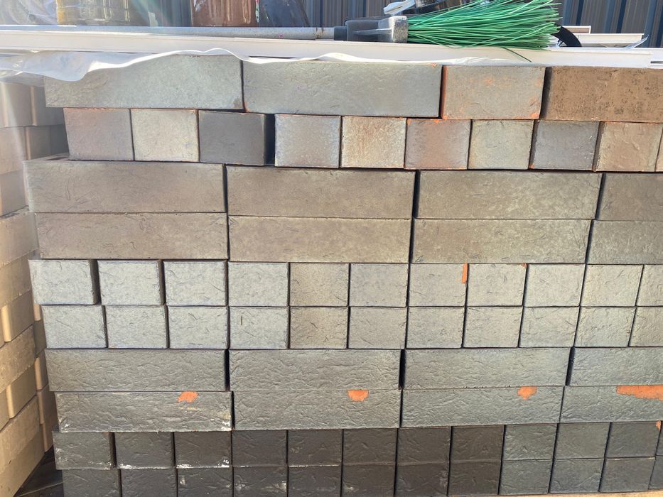 Продам облицовочные кирпичи