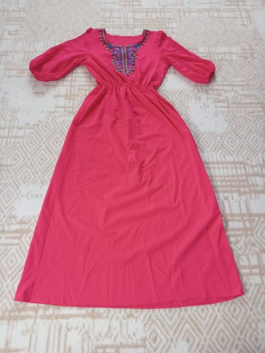 Продам разные платья