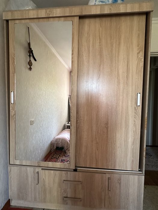 Продам шкаф-купе