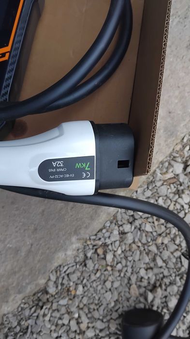 Монофазно зарядно за електромобил 32А 7.5kw
