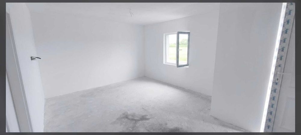 Casa locuit/vacanta, recent renovata cu BRANSAMENTE, zona Suseni