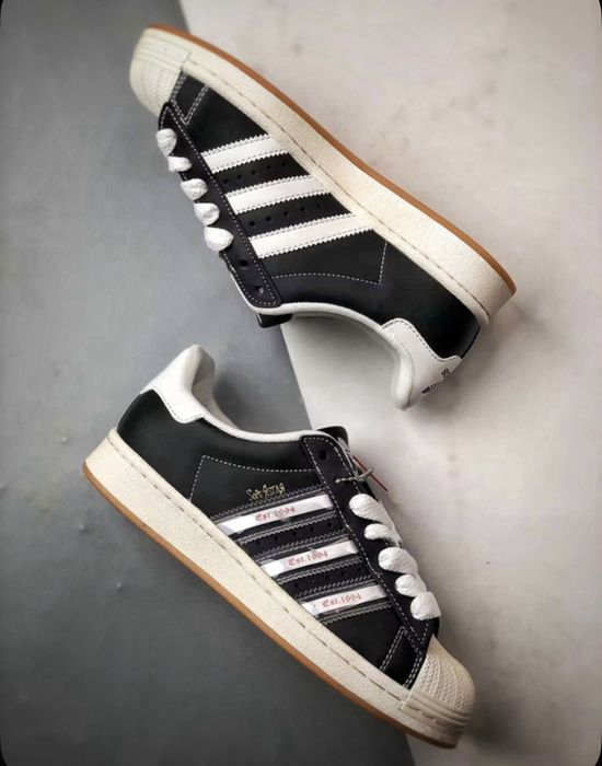 Кроссовки Adidas KORN
