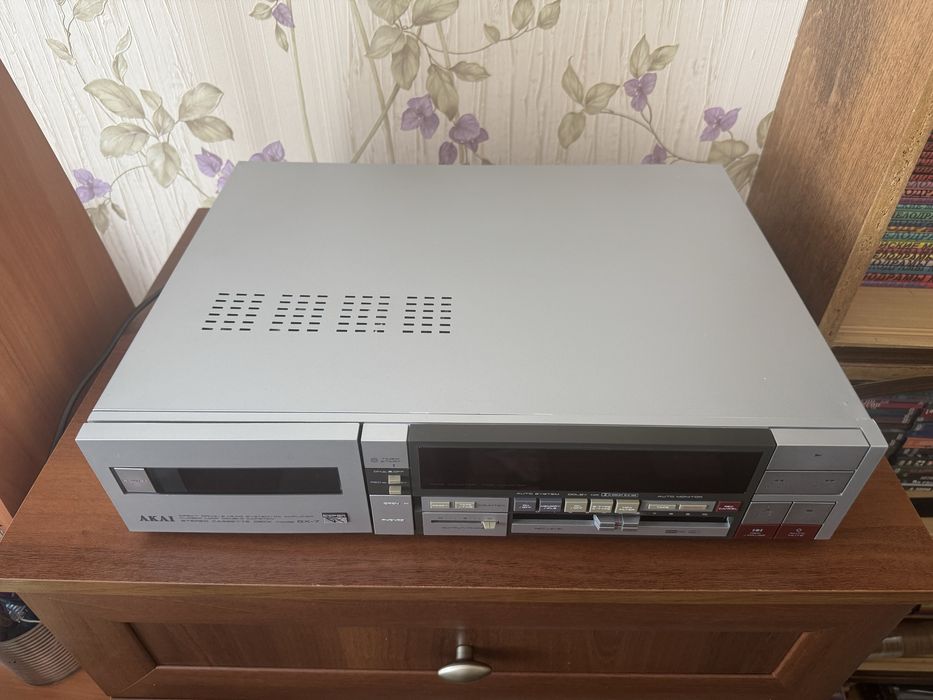 Кассетная дека AKAI GX7
