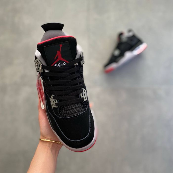 Air Jordan Retro 4 Bred