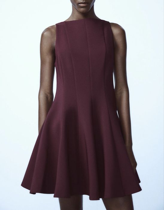 Платье Zara с этикеткой