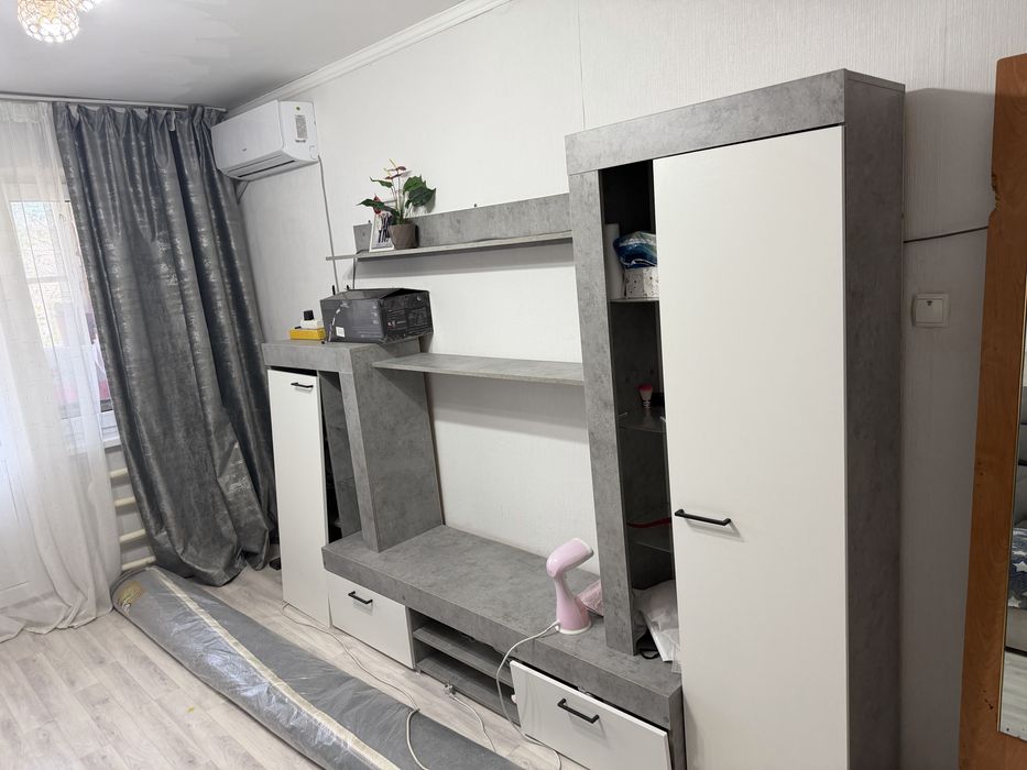 Стенка типа горка продам