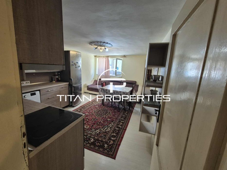 Дава се под наем Двустаен апартамент в Варна, Левски - 50 кв.м за 228.99 € - Снимка #2