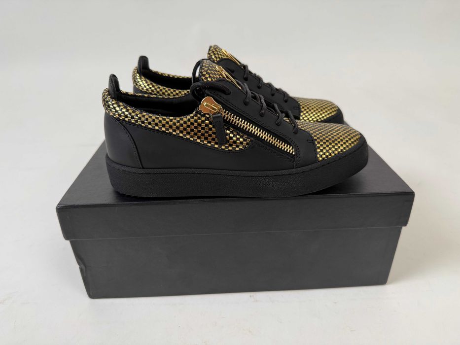Обувки Giuseppe Zanotti