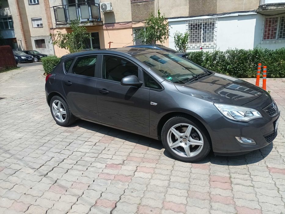 Opel astra j 1.7 cdti 2010