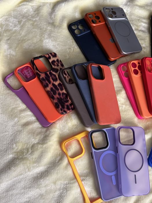 Продам чехлы айфон 15 про макс