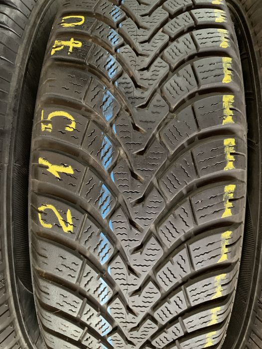 Set 215 70 16 de iarnă