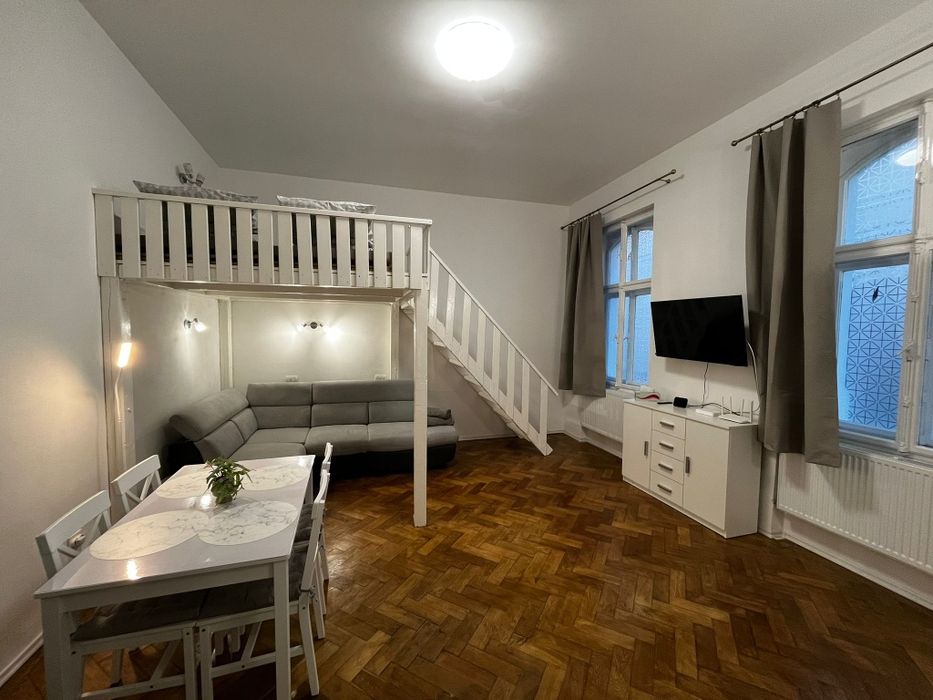 City Central Studio | *REGIM HOTELIER* |  Locație centrul Sibiului