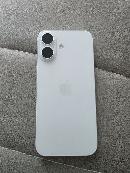 Продается Iphone 17 256gb, 100% акб, e-sim