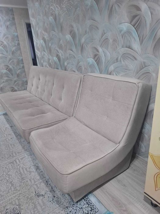Продам диван м креслом