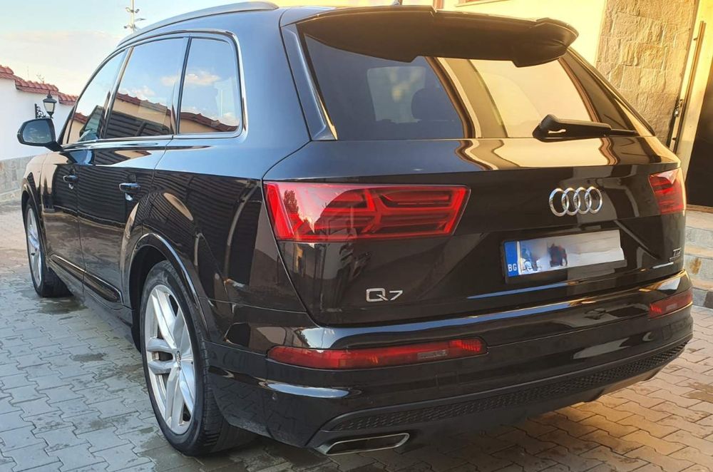 Ауди/Audi Q7        .