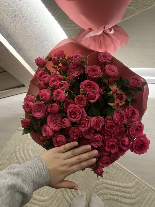 Букет из кустовых роз свежие