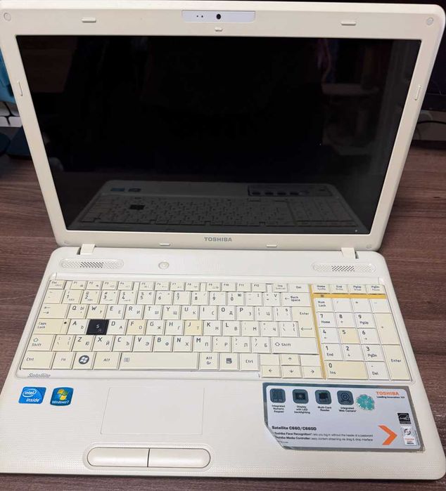 Лаптоп Toshiba Satellite C660-2QV