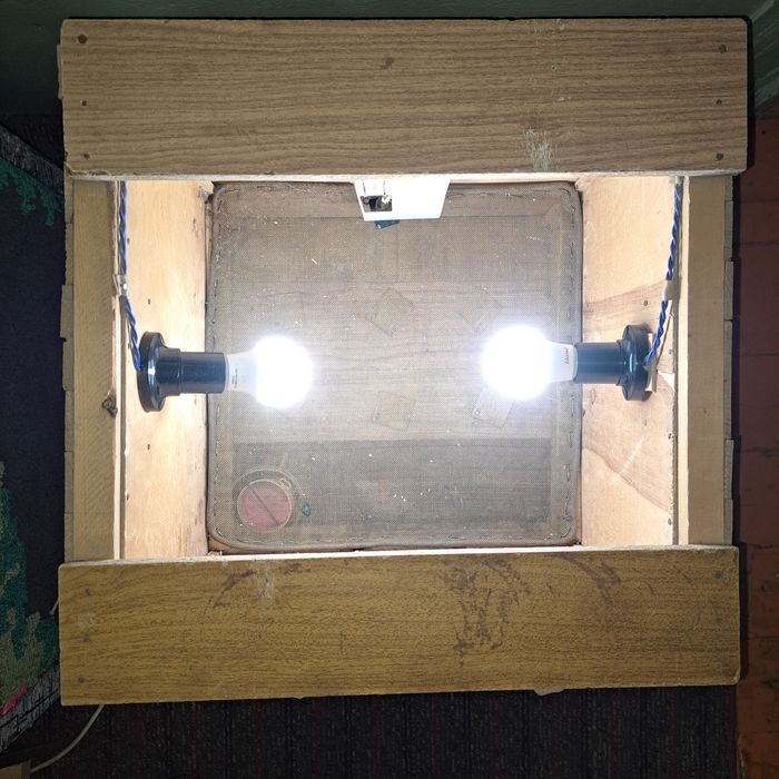 Продам инкубатор для яиц