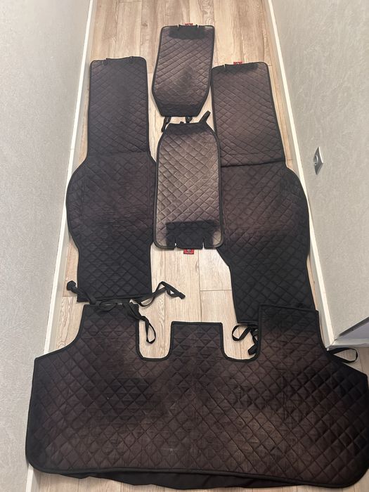 Чехлы на автомобиль.