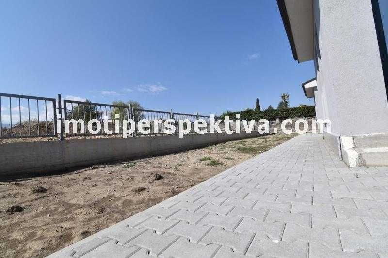 Продава се Къща в с. Белащица, Област Пловдив - 256 кв.м за 1165 €/кв.м - Снимка #16