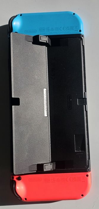 Nintendo Switch (V2)