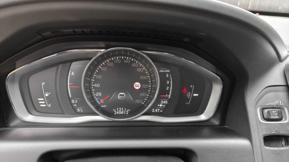 Volvo xc60, 220cp euro6, 4x4, manual, 2016, 2400cmc