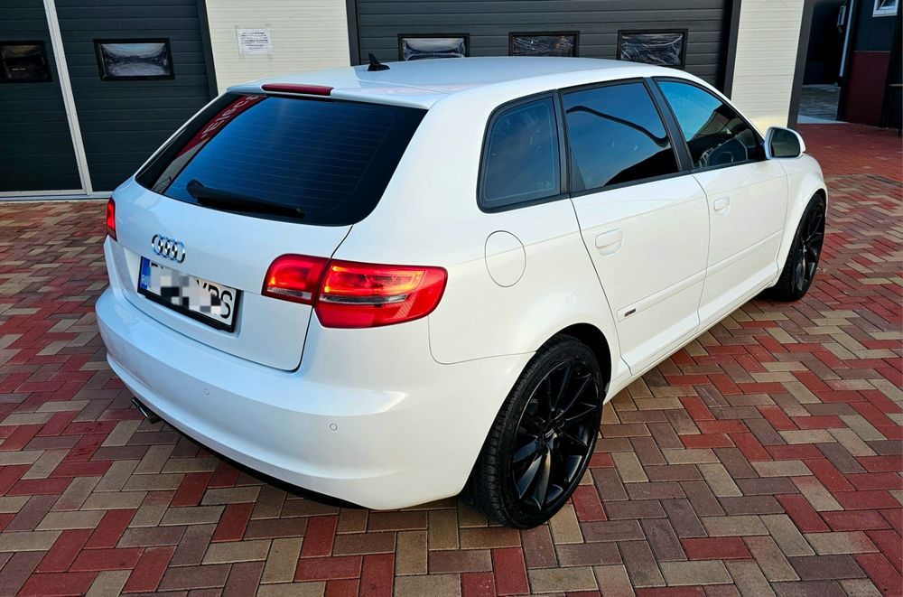 Audi A3 S-line Automat 2.0 tdi 170 cp  Euro 5 Variante +-