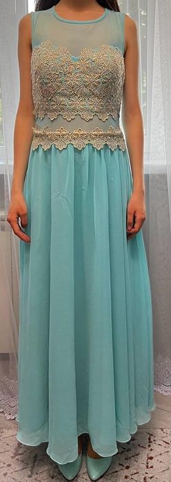 Платье с туфлями