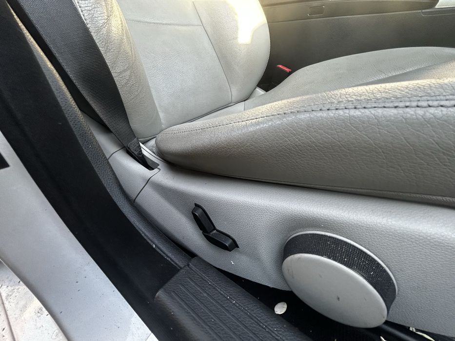 Dezmembrez Mercedes-benz C-class w204