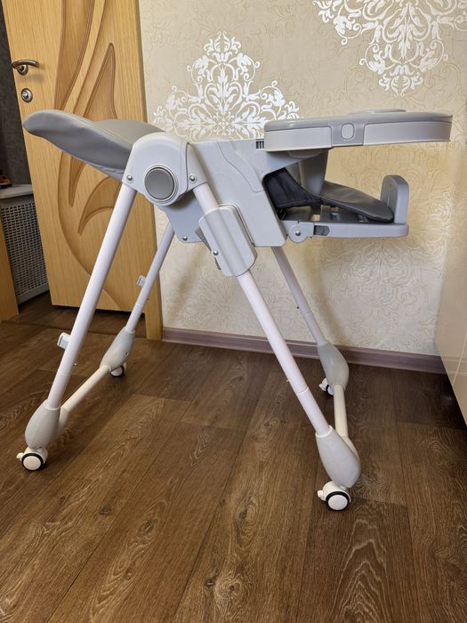 Столик для кормления