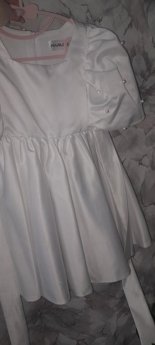 Платье праздничное