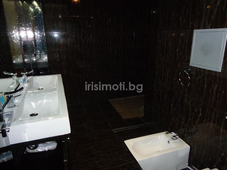 Дава се под наем Тристаен апартамент в София, Манастирски ливади - 236 кв.м за 2400 € - Снимка #11