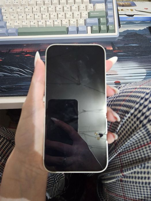 Iphone 13 128 аккумулятор 88%