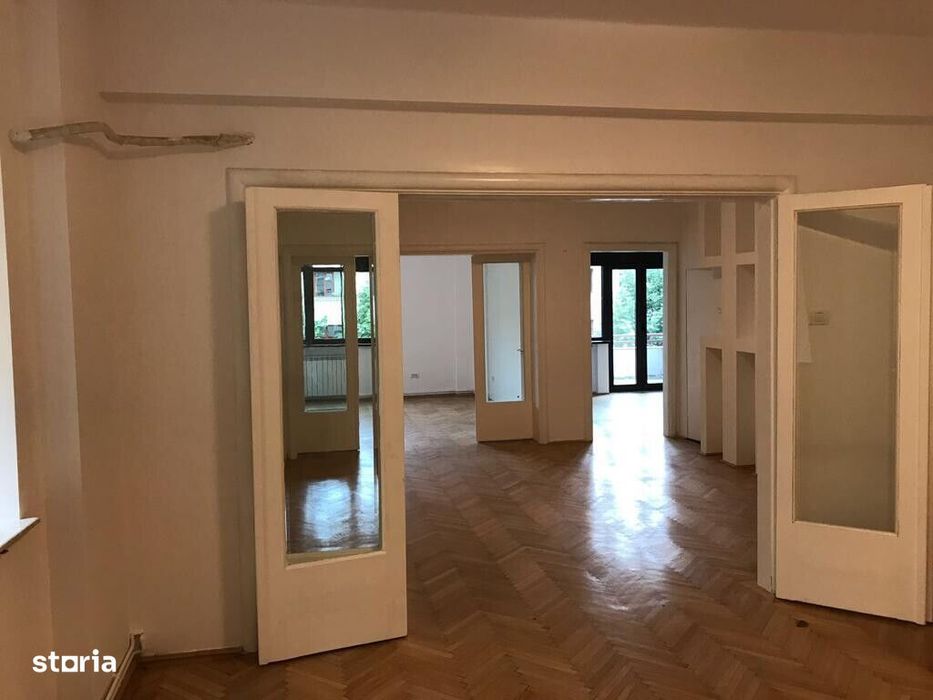 Apartament 5 camere renovat complet – Piața Amzei,