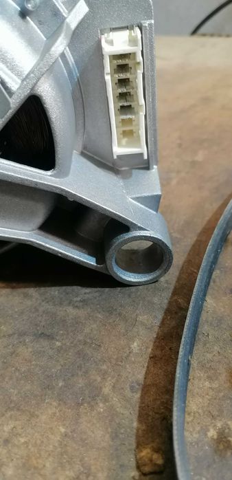 Двигател за пералня Ariston