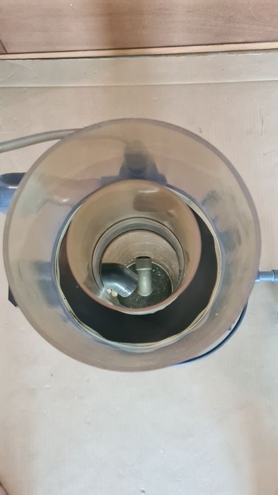 Spumător de proteine pentru acvarii