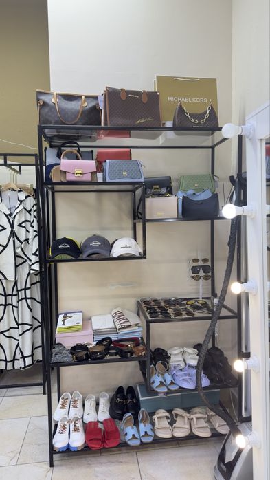 Стеллажи для одежды. Б/у