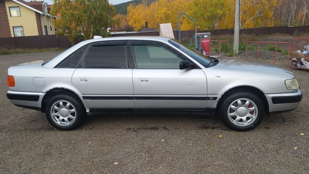 Ауди 100 С4, 2.6 МКПП 1993год