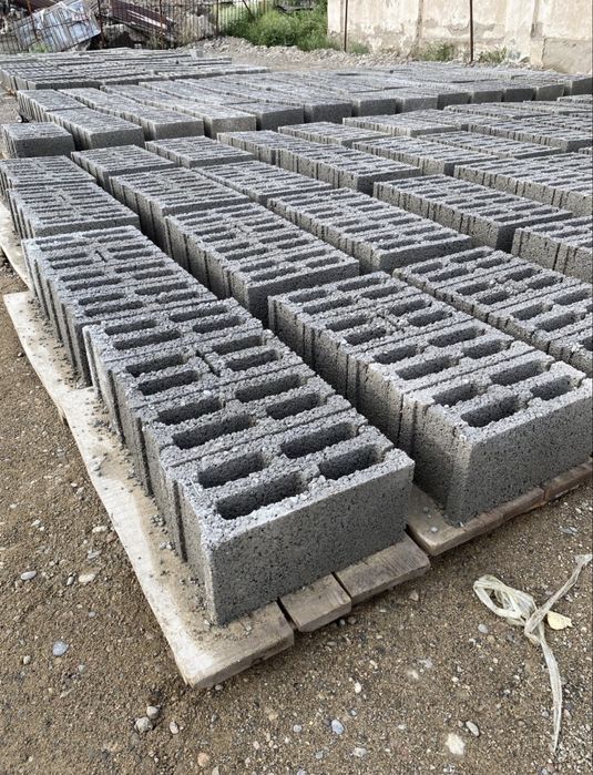 Пескоблоки стеновые по 180 тенге