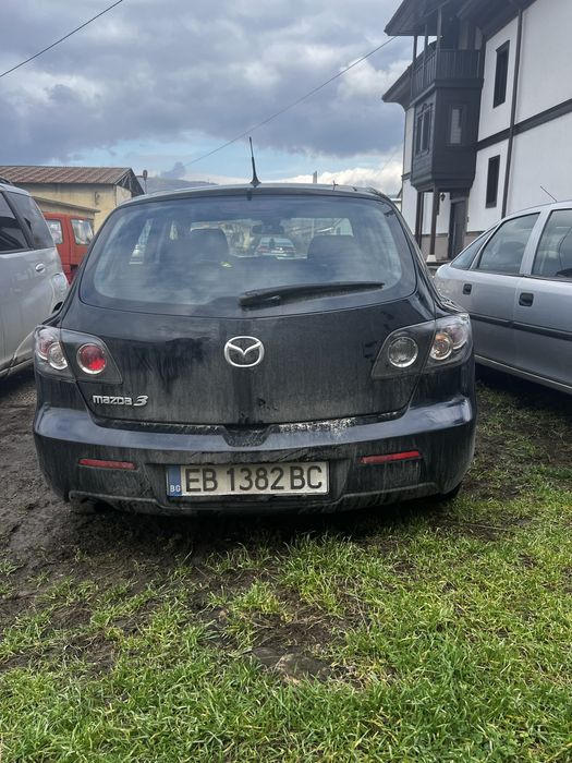 Продавам Мазда 3 на части