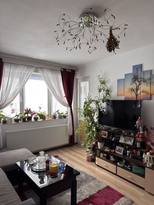 Apartament de vanzare, 3 camere, mobilat, utilat