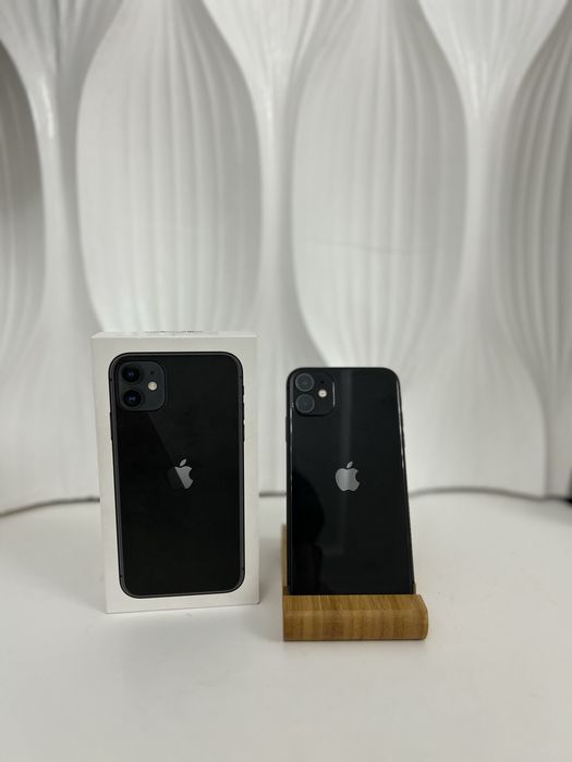 iPhone 11 64 GB.