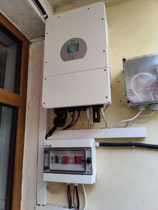 Montez Stații de incarcare electrice, și Invertoare Hibrid