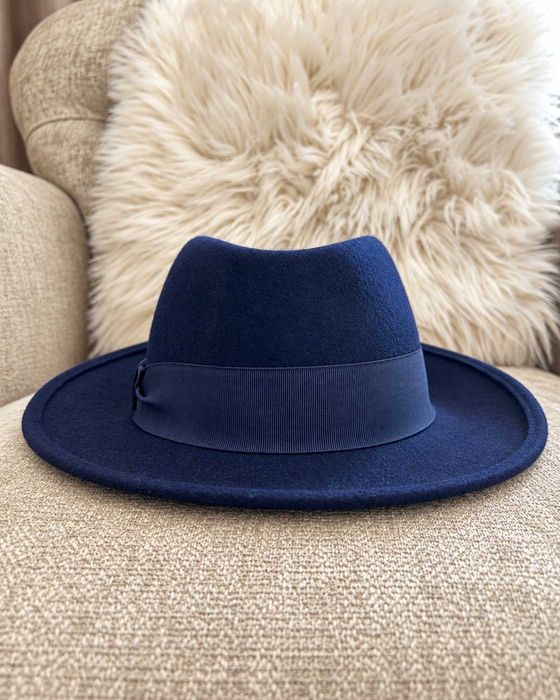 Pălărie Fedora Elegantă – 100% Lână Naturală – Bleumarin – Stil Clasic Old Money